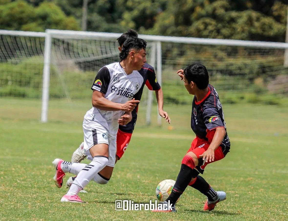 Simón Sanabria celebrando en Bogotá, octubre 2026